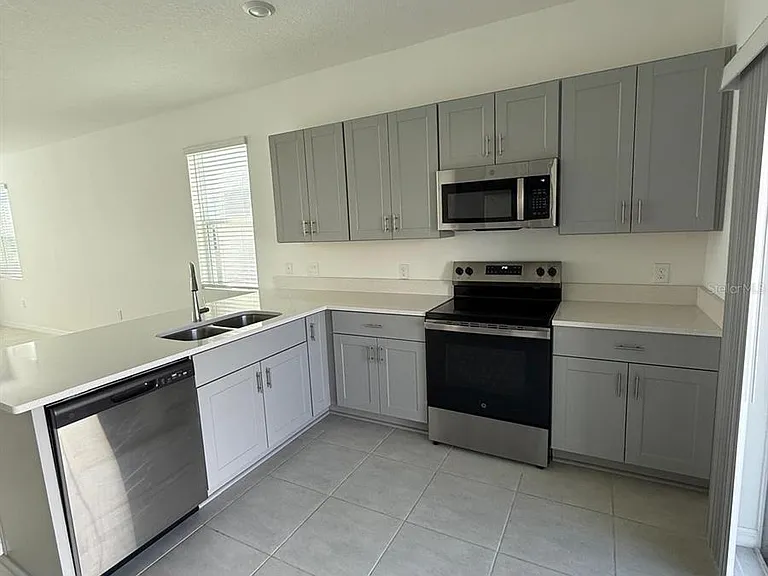 3240 Skyline Loop — Photo 5