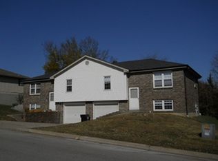 5114 Charm Ridge Dr, Jefferson City, MO 65109
