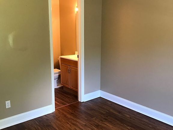 4th image of 124 Muskett Dr