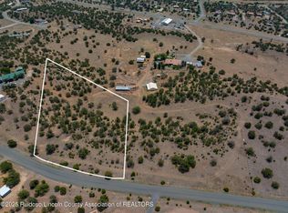 170 W Grandview Rd, Capitan, NM 88316
