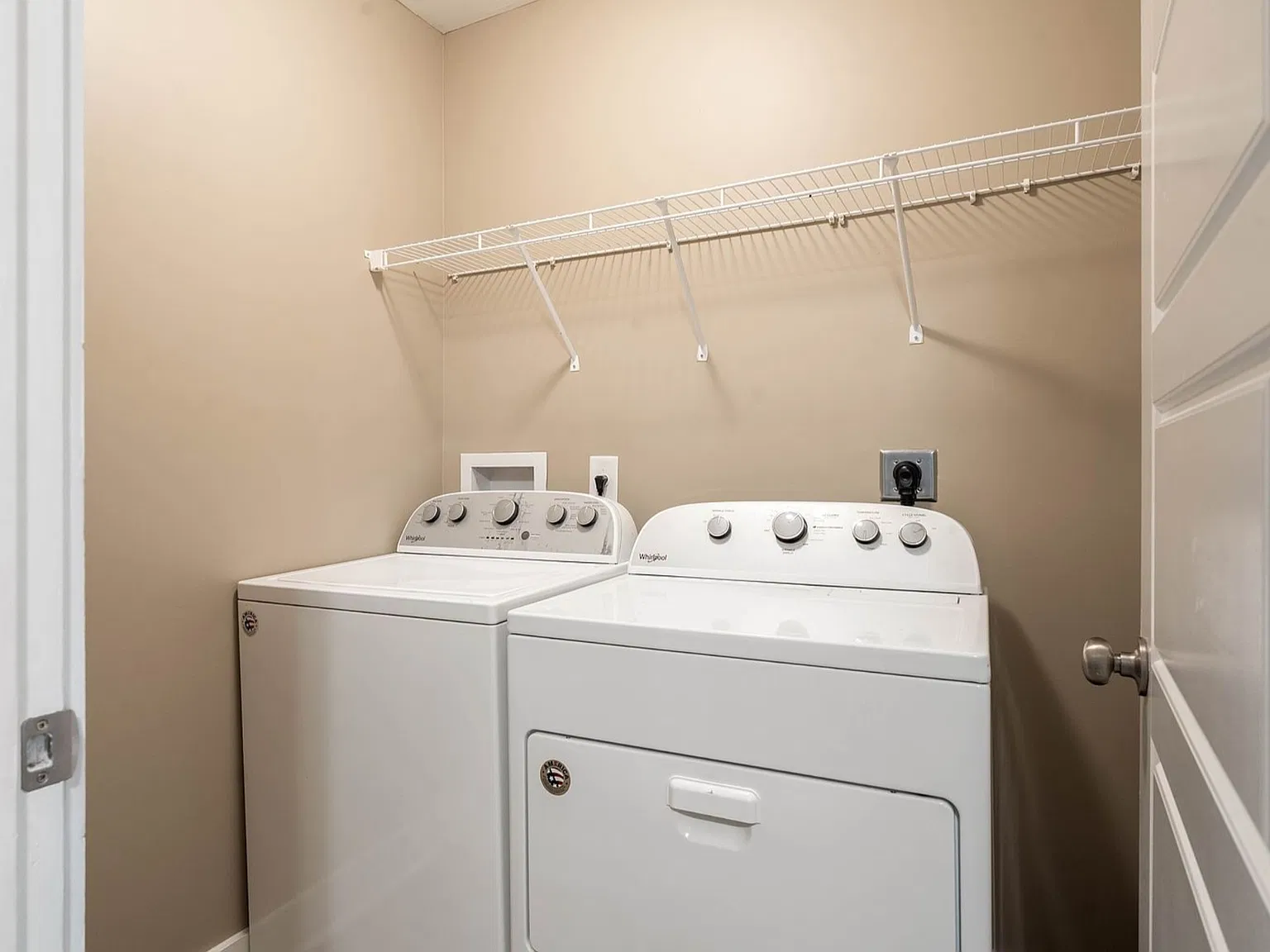 3 bed, 1690 sqft, $1,650 — Photo 4