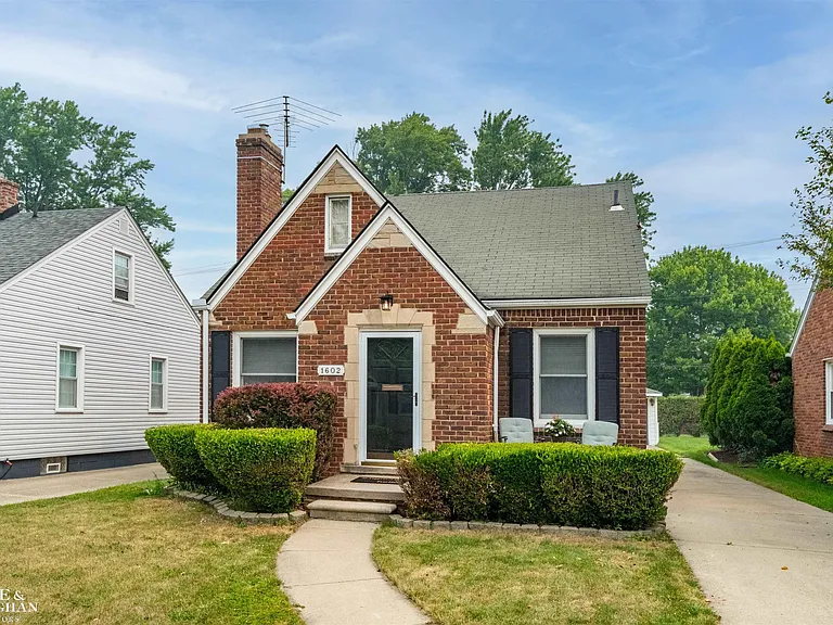 1602 Anita Ave — Photo 37