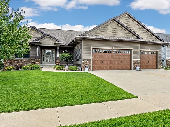 2nd image of 1393 Rolling Glen Dr