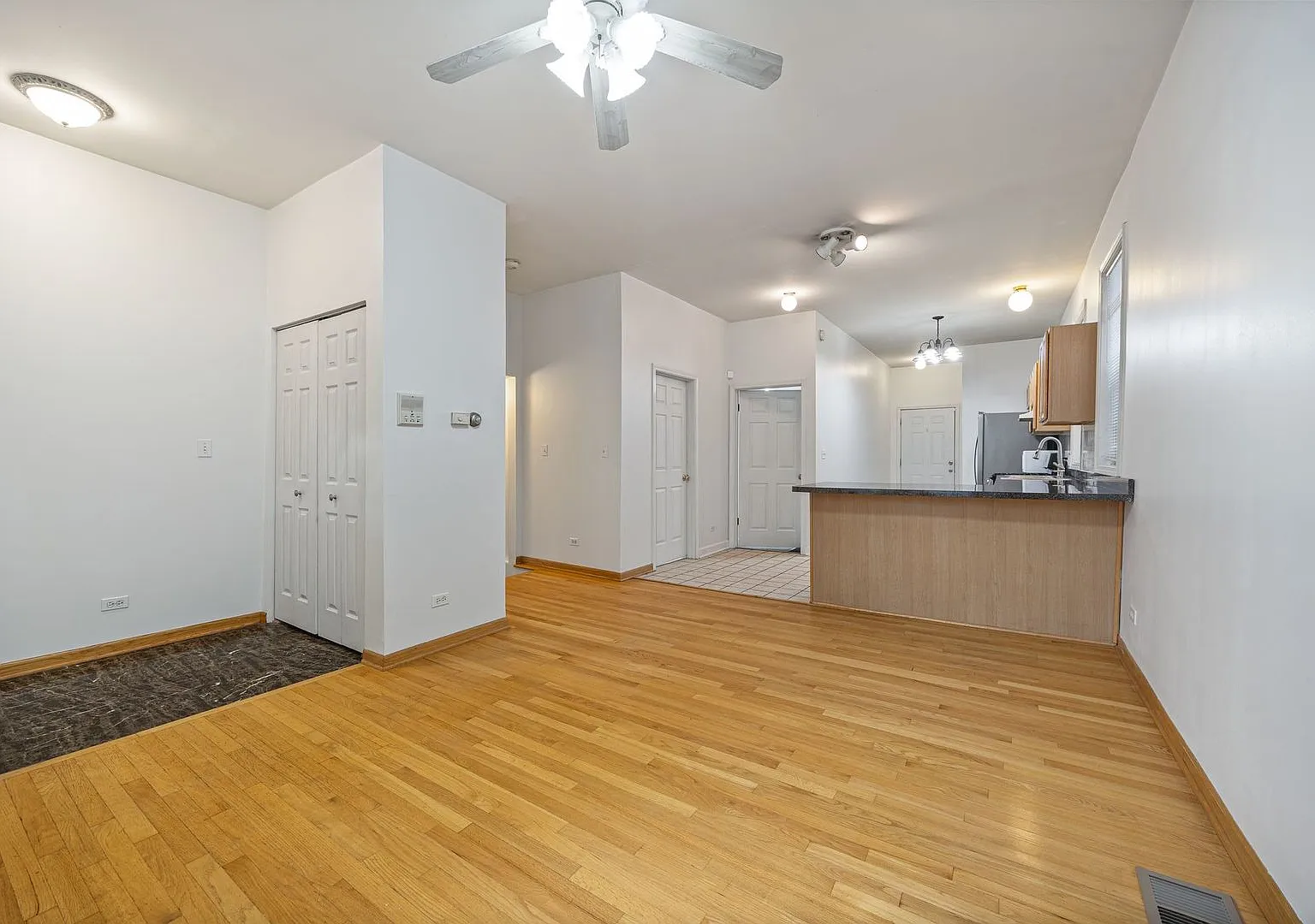 2 bed, $2,400 — Photo 3