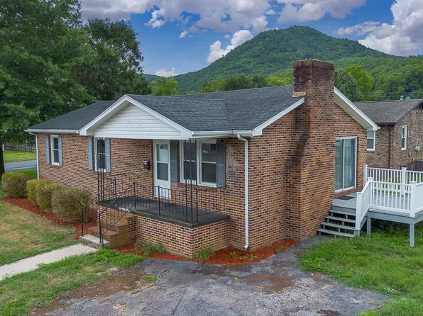 674 E 14th St, Buena Vista, VA 24416