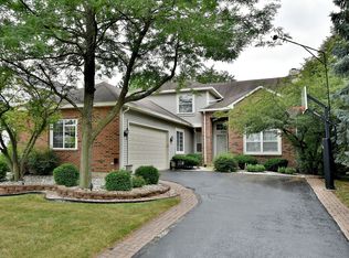 9076 Westminster Dr, Woodridge, IL 60517