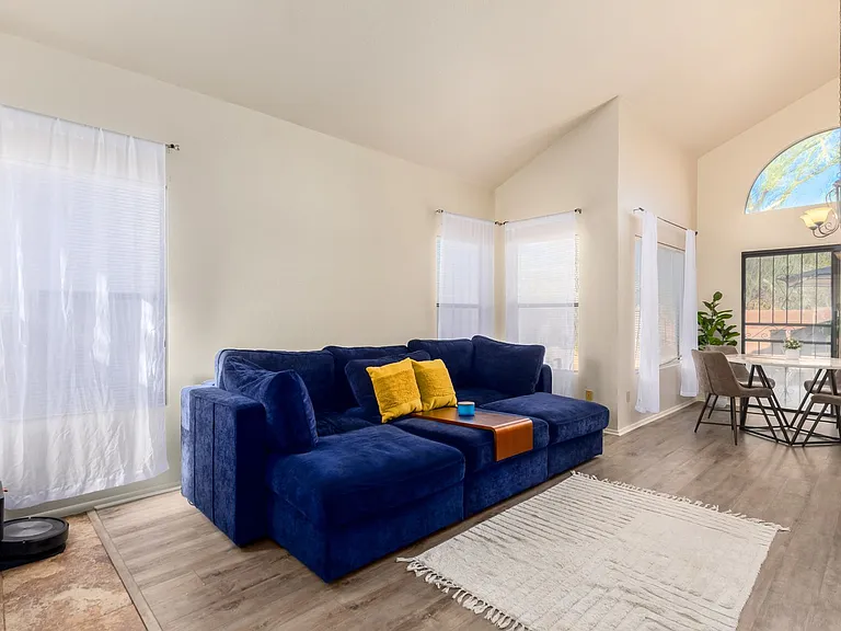 10472 N Fair Mountain Dr — Photo 6