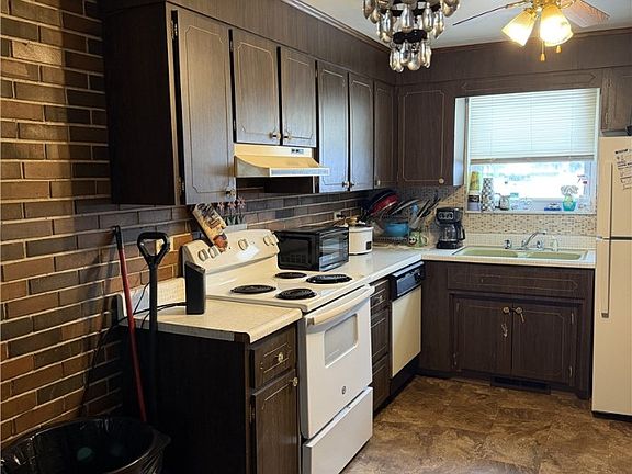 5th image of 751-767 Drey St
