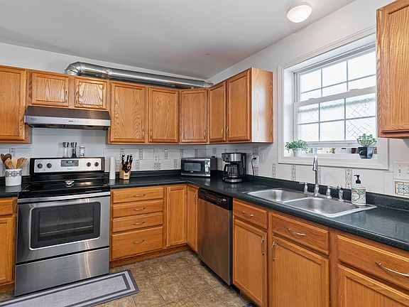 5th image of 1162 North Avenue #4
