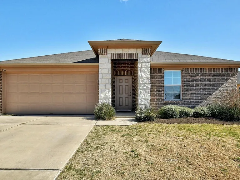 136 Voss — Photo 1