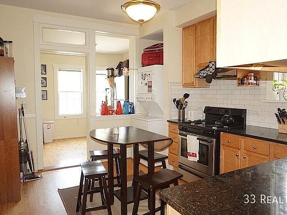 4th image of 1216 W Montana St APT 2