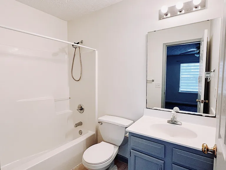 3878 Chenango Pl — Photo 11