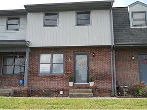 1st image of 107 Oakcrest Cir APT 2