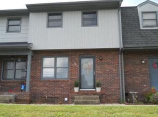107 Oakcrest Cir APT 2, Bristol, VA 24201