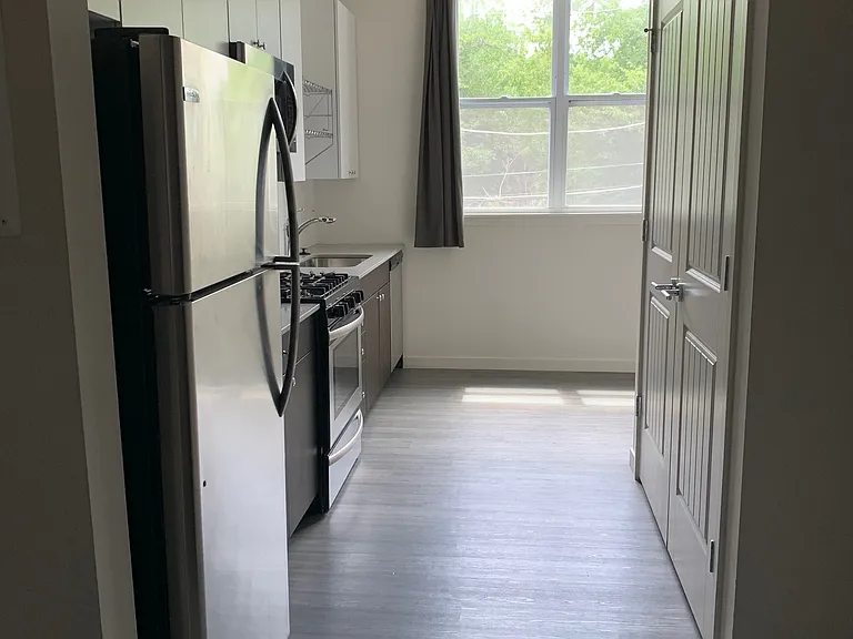 828 Noyes St — Photo 13