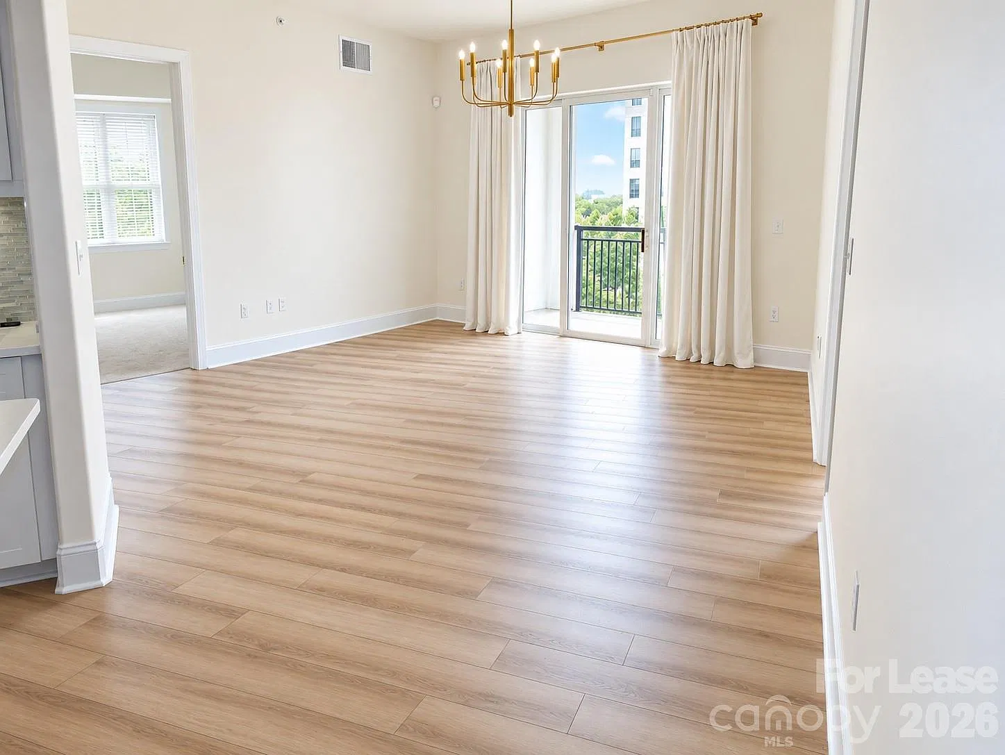 4625 Piedmont Row Dr — Photo 4