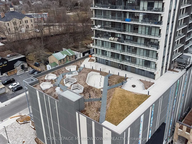 15 Glebe St E #1304 — Photo 28