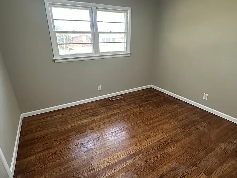 200 Pasadena Ave — Photo 11