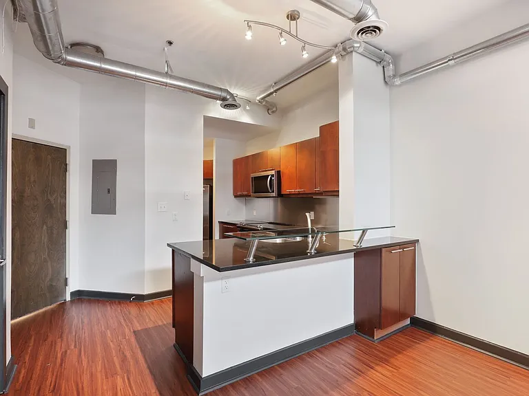 17th Street Lofts — Photo 30