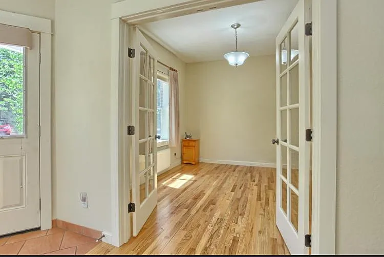 801 Blaine St — Photo 15