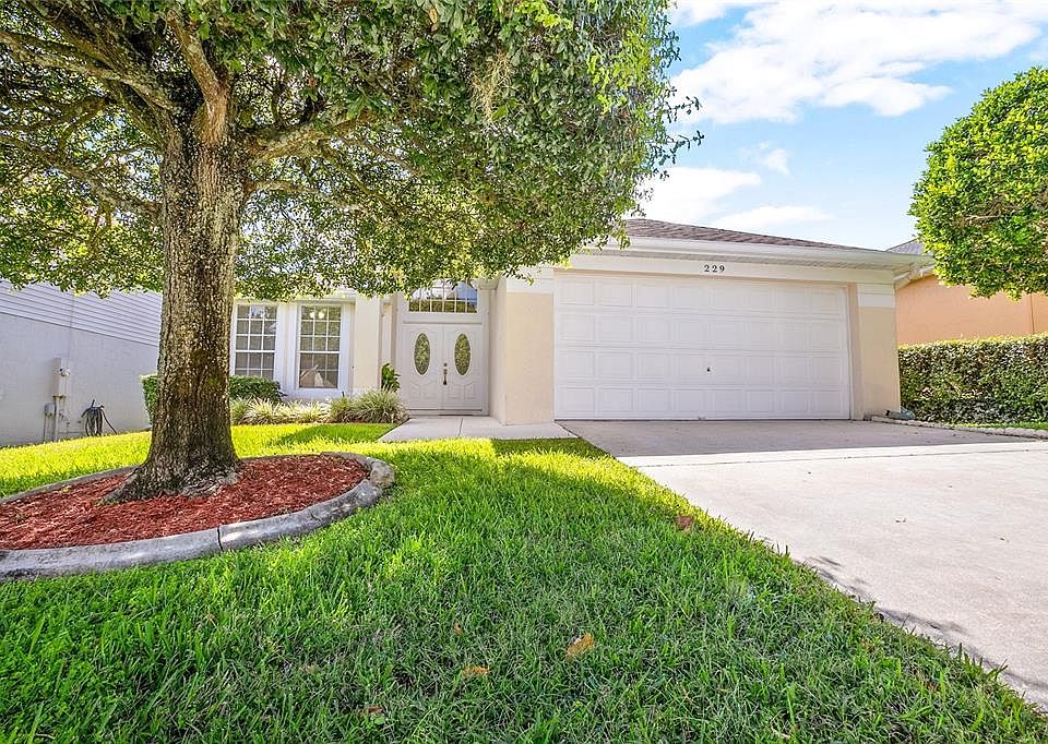 1st image of 229 Hanging Moss Cir