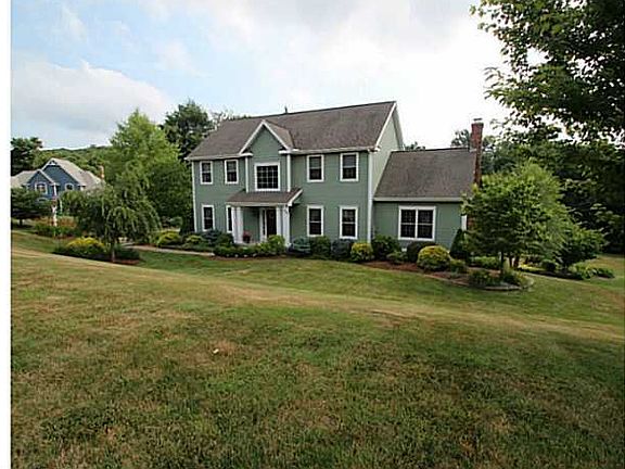 2nd image of 20 Old Orchard Way