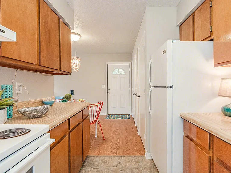 Forest Pointe — Photo 98