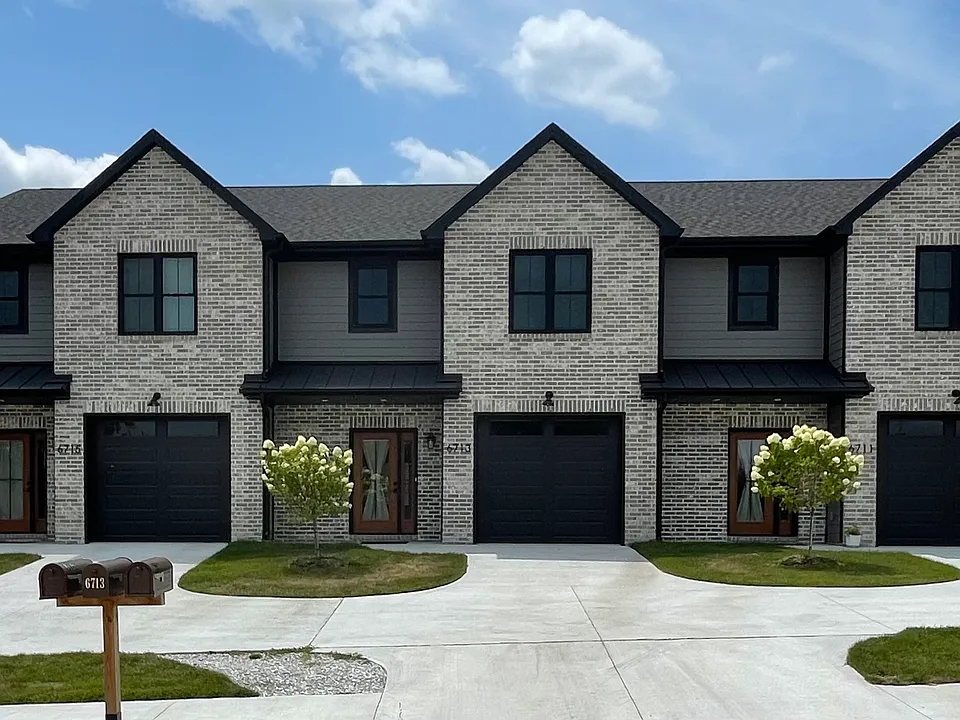6711-6715 New Town Ave #6713