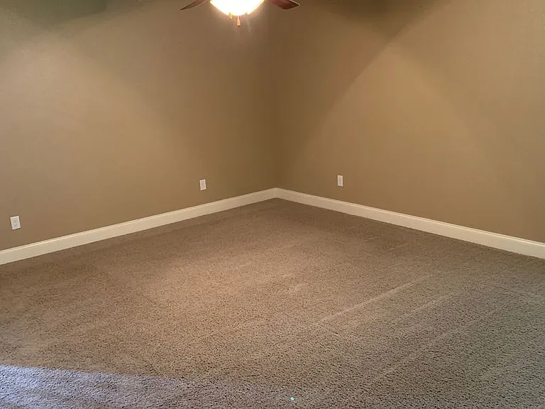 2476 Pleasant Willow Dr — Photo 2
