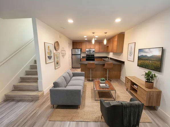 711 W 32nd 1/2 St #156, Austin, TX 78705