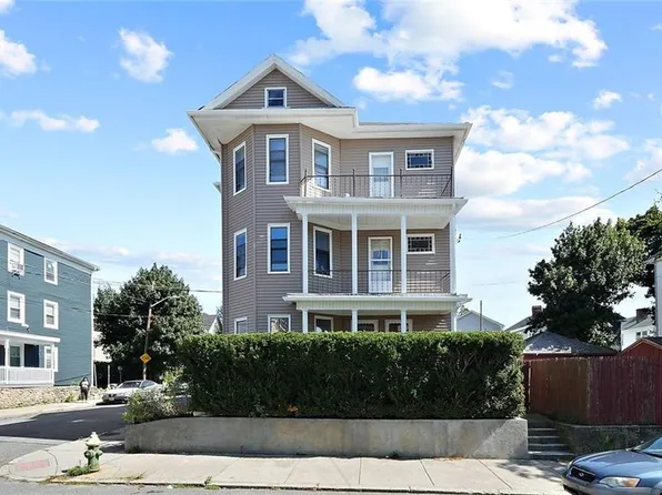 49 Lynch St, Providence, RI 02908
