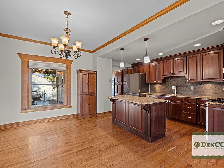 649 S Lincoln St — Photo 8