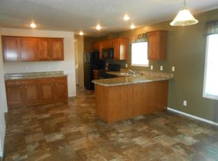 100 Chrisren Cv, Yoder, IN 46798