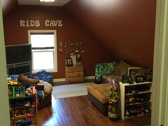 Bonus/4th Bed with furniture