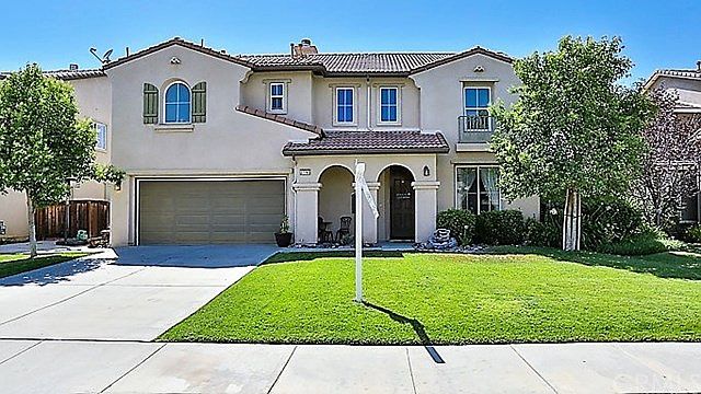 1st image of 27765 Carlton Oaks St