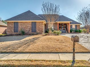 208 Memory Ln, Madison, MS 39110