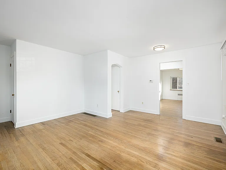 1012 Miner St — Photo 15
