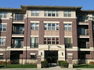6436 W Roosevelt Rd #215, Oak Park, IL 60304