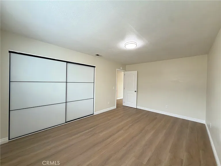 7689 Cornel Ct — Photo 13
