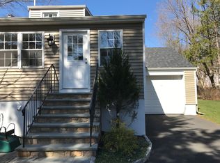 72 Brookdale Rd, Watchung, NJ 07069