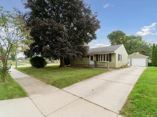 1145 4th AVENUE, Grafton, WI 53024
