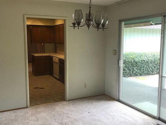 5th image of 821 Saverien Dr