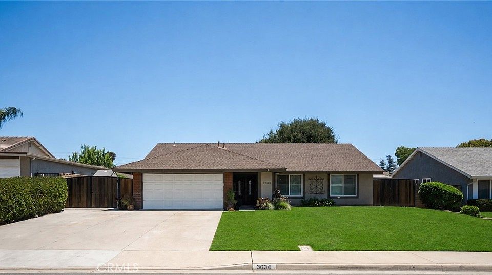 1st image of 3634 Lynn Cir