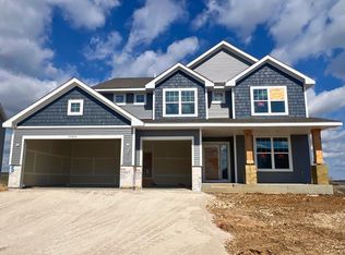 20428 Galveston Pl, Lakeville, MN 55044