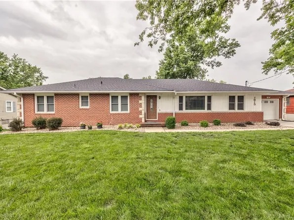 1615 Ottawa St, Leavenworth, KS 66048