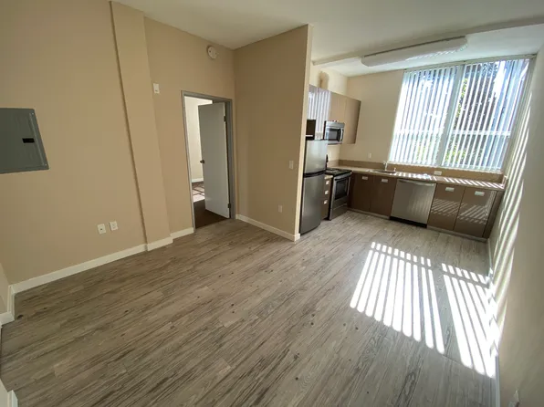 University Village, 25400 Carlos Bee Blvd #242, Hayward, CA 94542