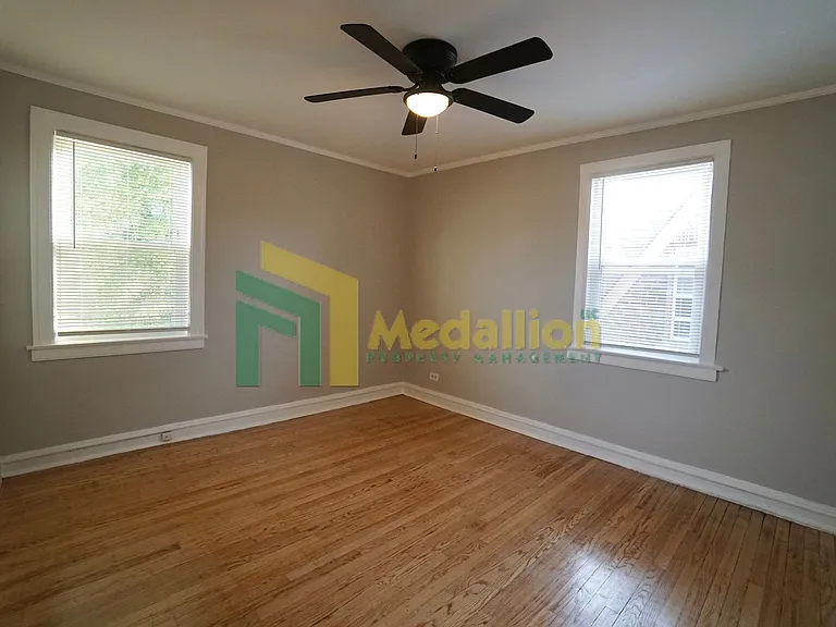 2048 W 82nd Pl — Photo 14