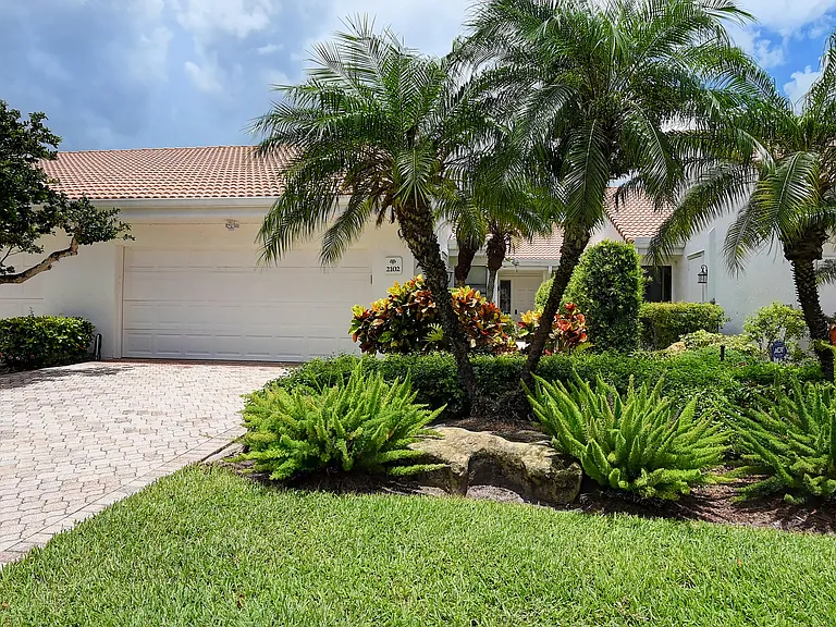 19550 Sawgrass Dr #2102 — Photo 1