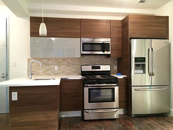 3rd image of 196 Macon St #3EE