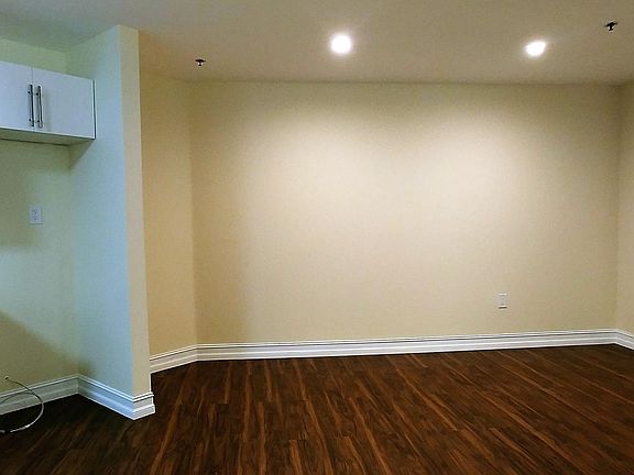 4th image of 208 Clematis St APT 304